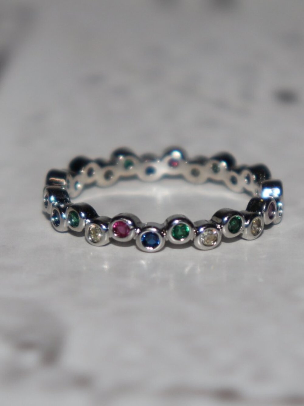 🌈✨ Silver Multicolor CZ Eternity‑Style Band · Size 9 Blue · Green · Purple ·